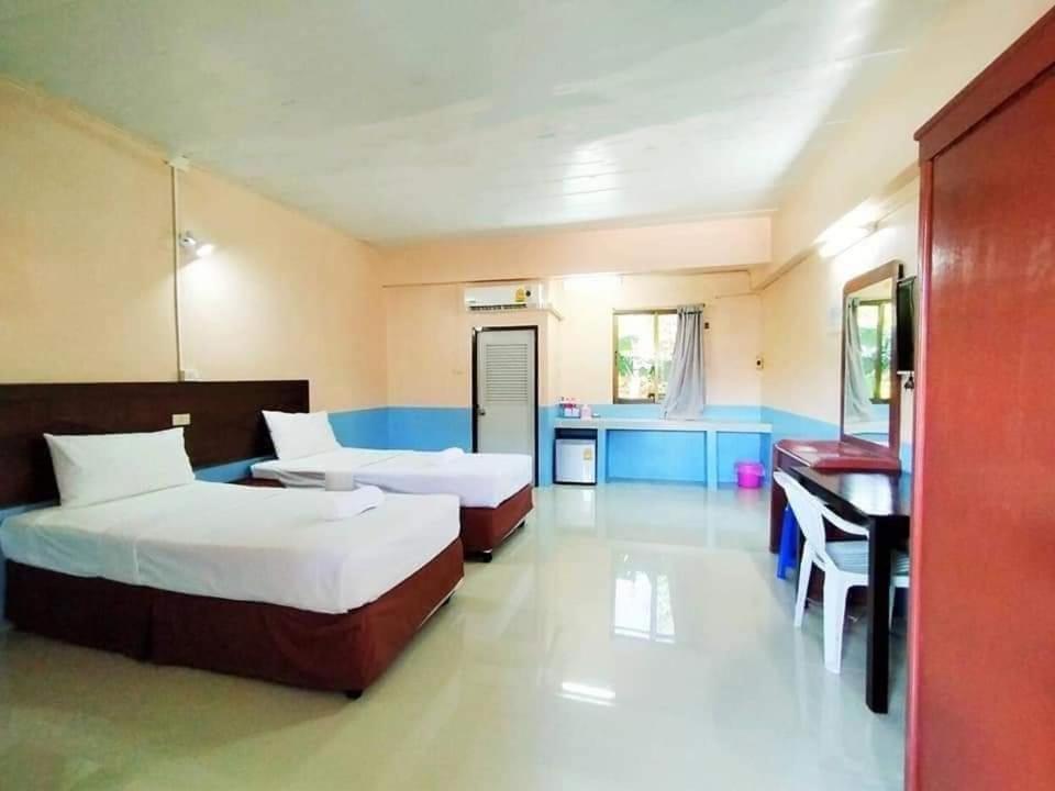 Station Hotel Trang Exteriör bild