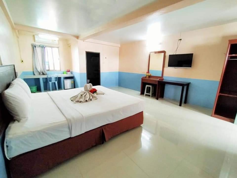 Station Hotel Trang Exteriör bild